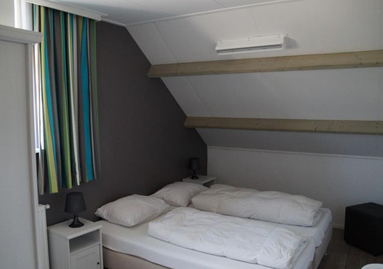 Vakantiehuizen Hofstede Elzenoord Vrouwenpolder Zimmer foto