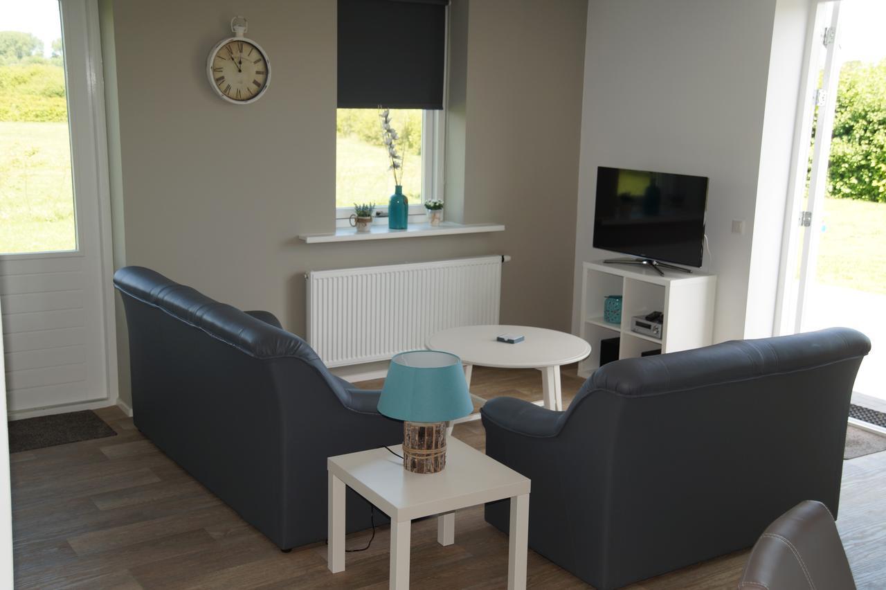 Vakantiehuizen Hofstede Elzenoord Vrouwenpolder Zimmer foto